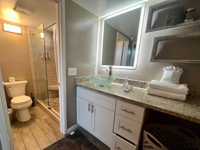 Building Photo - 497 Tahoe Keys Blvd