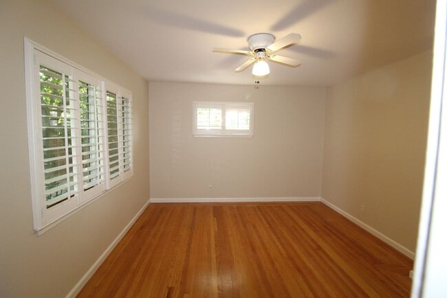 Building Photo - Concord/ Walnut Creek Border! 2172 sq ft home on Huge lot with swimming pool!