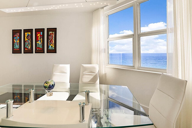 Building Photo - 3407 S Ocean Blvd