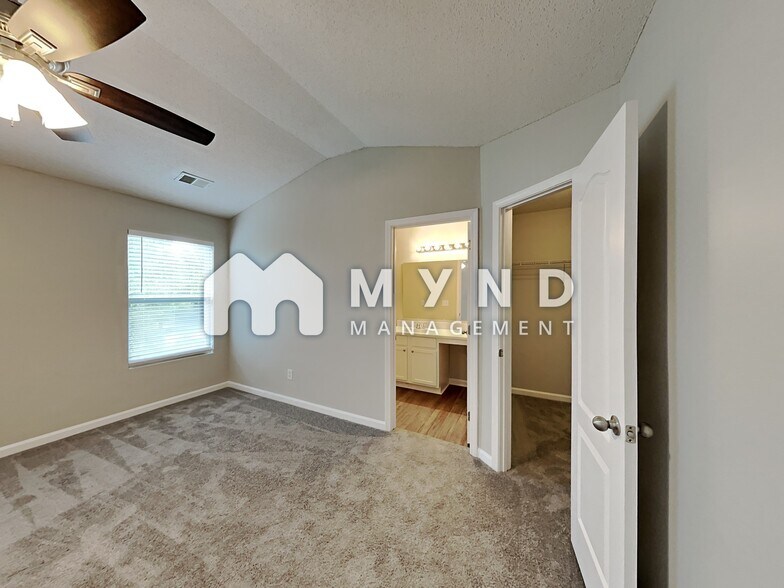 Building Photo - 2233 Bigwood Trail