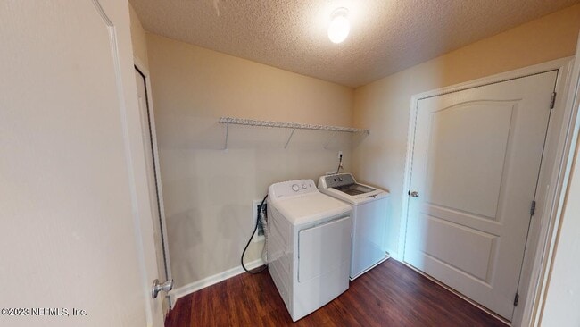 Building Photo - 77420 Cobblestone Dr