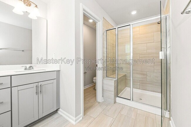 Building Photo - 3001 Brellon Ln