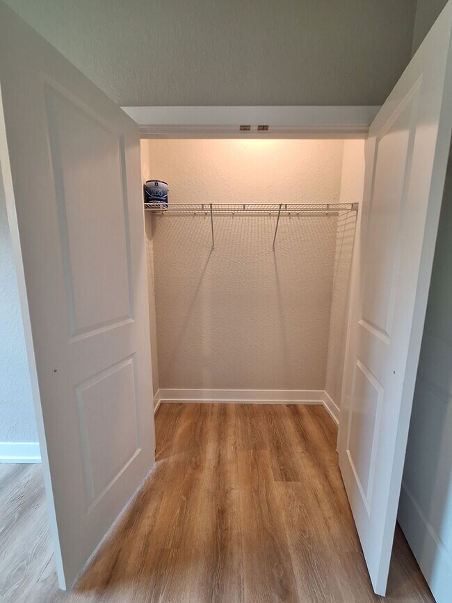 Building Photo - Available with ZERO DEPOSIT MOVE-IN!