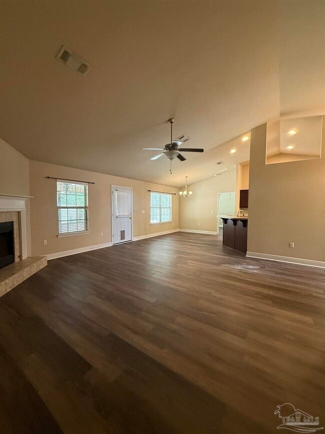 Building Photo - 4180 Hazelhurst Dr