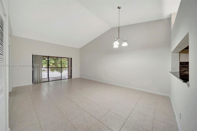 Building Photo - 204 Congressional Way