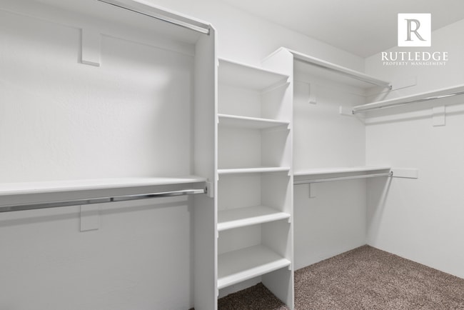 Building Photo - 3 Bed/2.5 Bath Townhome in Medford