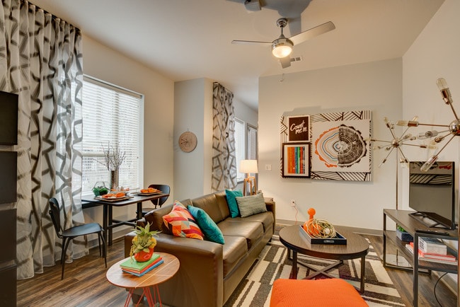 Hubble Floorplan - Northside Apartments