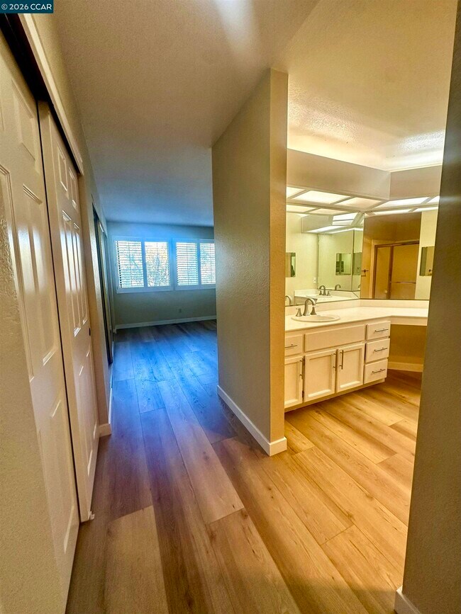 Building Photo - 4243 Terra Granada Dr