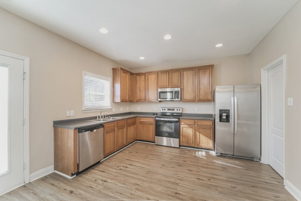 Building Photo - 712 Winborne Ave SW