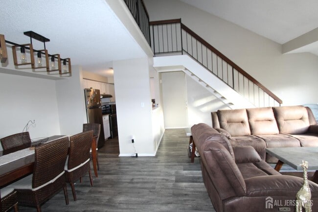 Building Photo - 1016 Aspen Dr