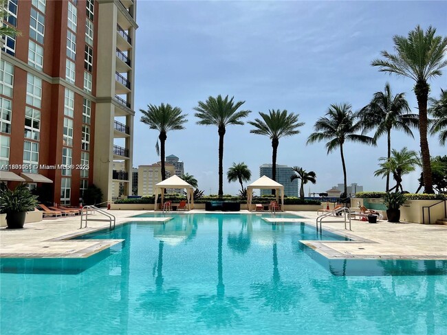 Building Photo - 550 Okeechobee Blvd