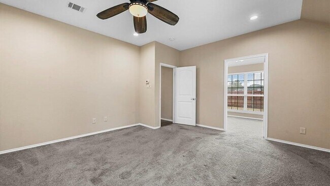 Building Photo - 2201 Liriope Ln