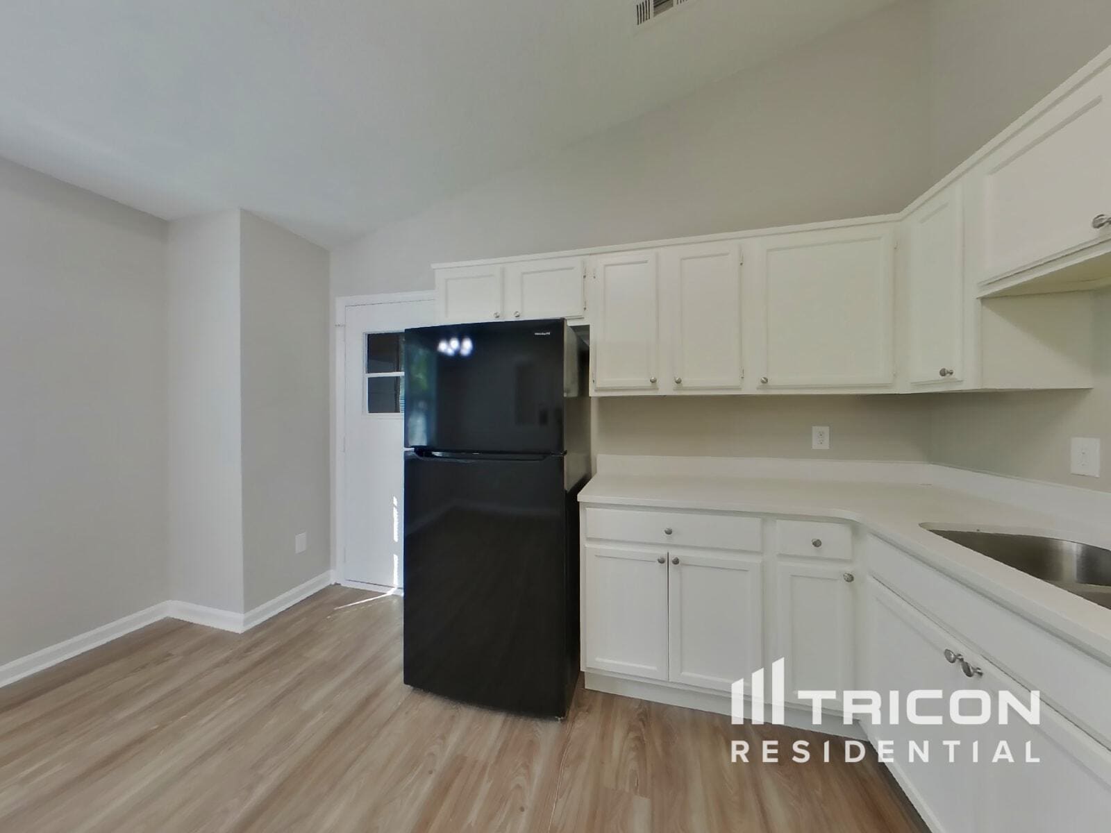 Building Photo - 6617 Flat Rock Dr