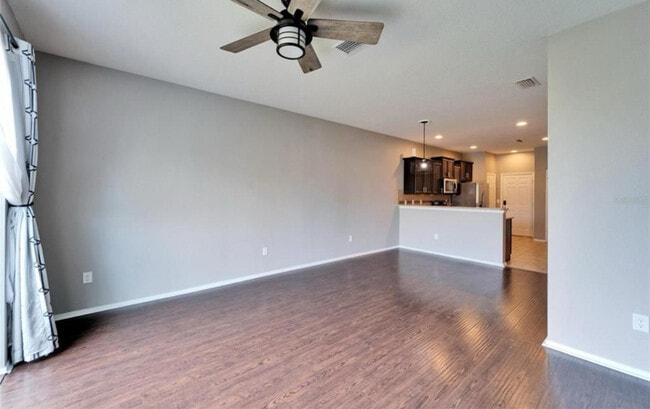 Building Photo - 8842 turnstone Dr