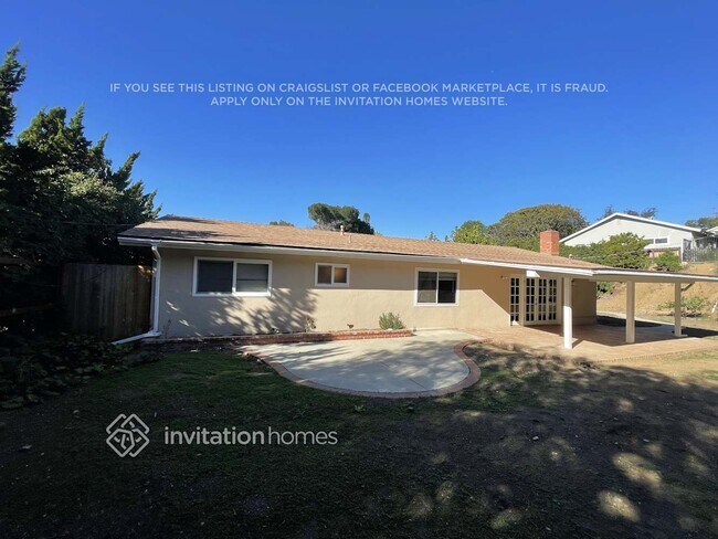 Building Photo - 829 Calle Catalpa