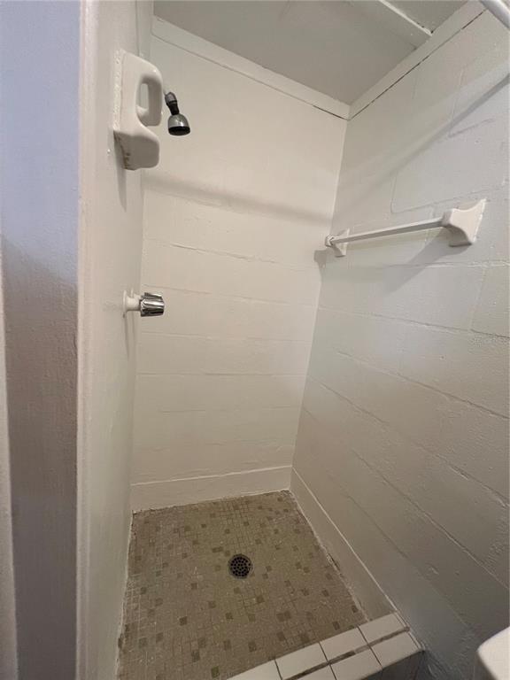 Building Photo - 7315 Brentwood Dr