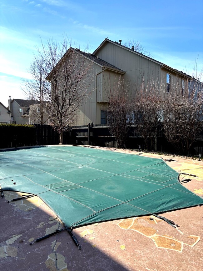 Building Photo - 13806 S Mullen St