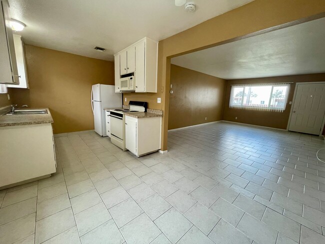 Building Photo - 3200 Arlene Way