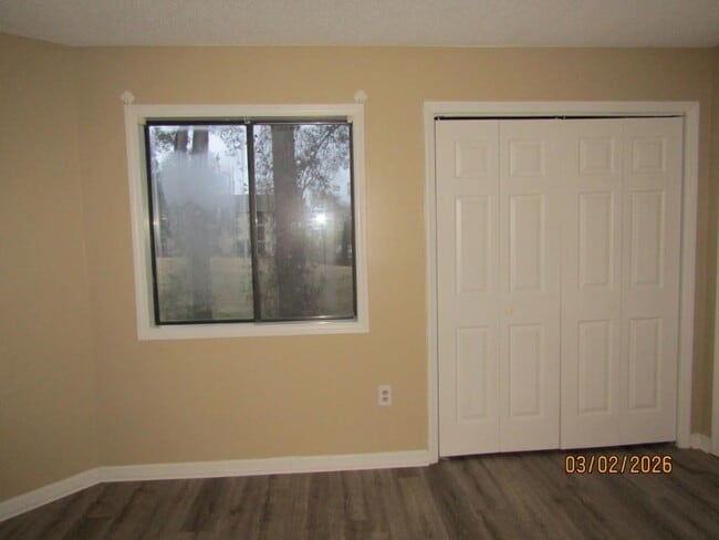 Building Photo - 4812 Pinehurst Cir