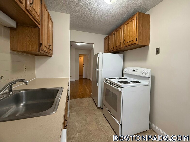 Building Photo - 11 Brattle St