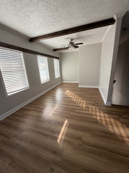 Building Photo - 2201 Toulouse St