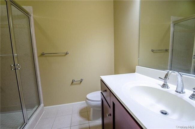 Building Photo - 213 Canter Ct