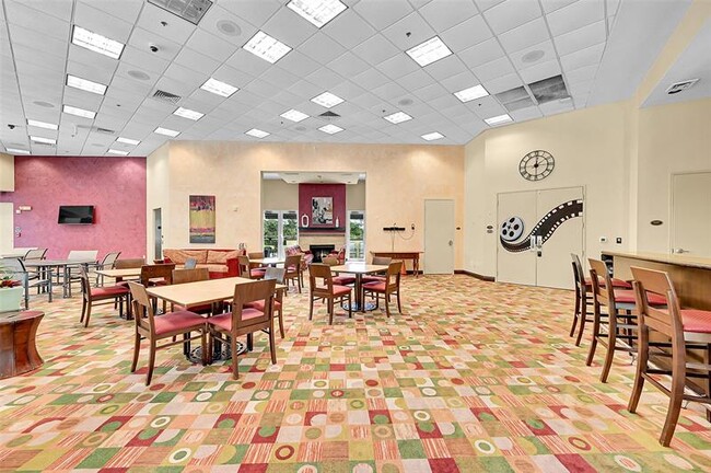 Building Photo - 2633 NE 14th Ave