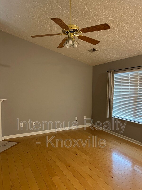 Building Photo - 7361 Carowinds Ln