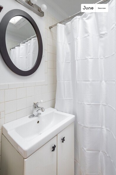 Building Photo - 1443 Parkwood Pl NW