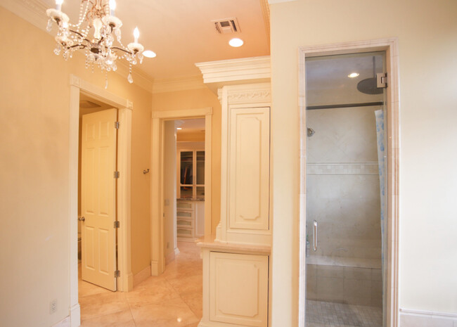 Building Photo - 3306 E Jaeger Cir