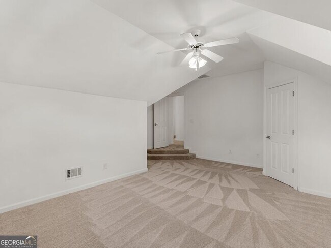 Building Photo - 5074 Healey Dr