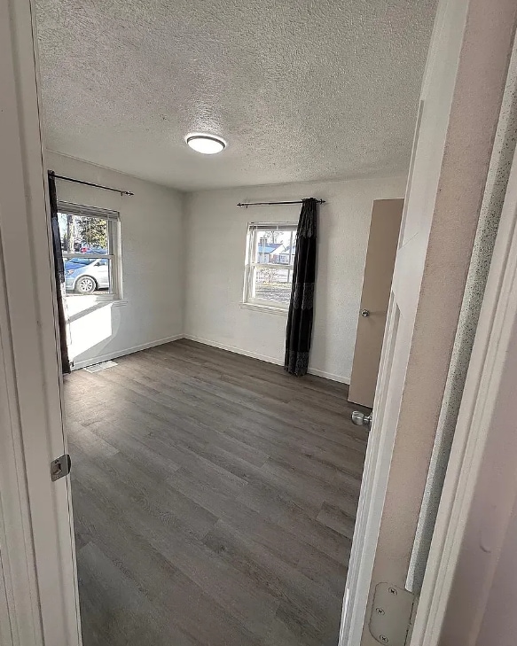 Building Photo - 1313 E Douglas St