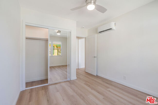 Building Photo - 2310 1/2 Pisani Pl