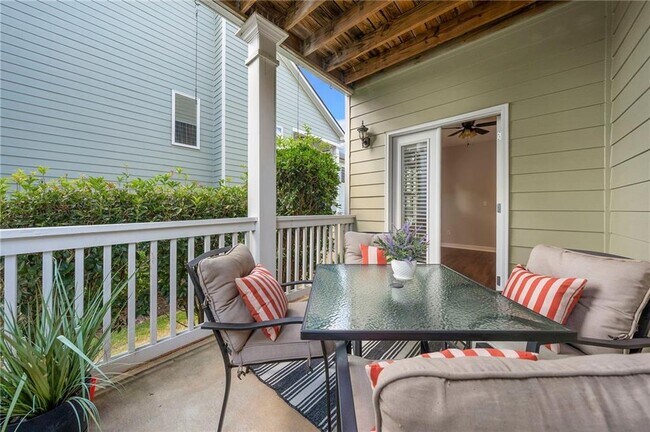 Building Photo - 3365 Tanager Ct