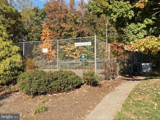 Building Photo - 6502 Coachleigh Way