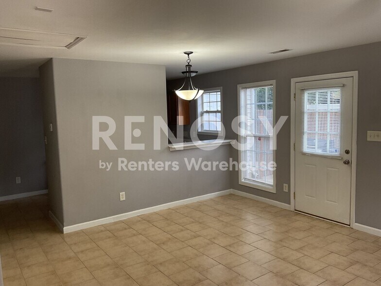 Building Photo - 9619 Littleleaf Dr