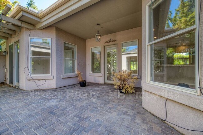 Building Photo - 4440 Juniper Trail