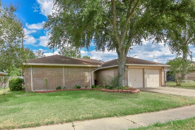 Building Photo - 2722 Amaranth Dr