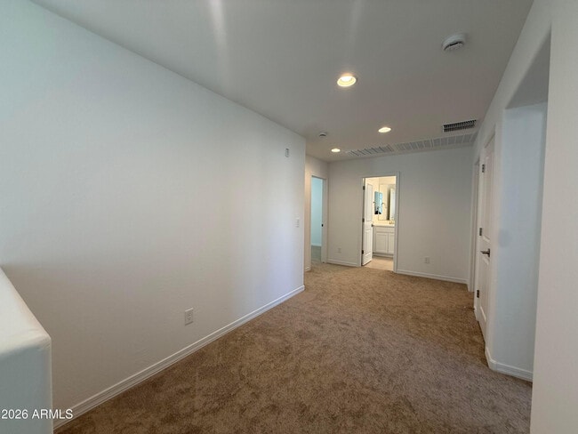 Building Photo - 14668 W Soft Wind Dr