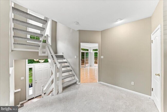 Building Photo - 400 Wooded Way