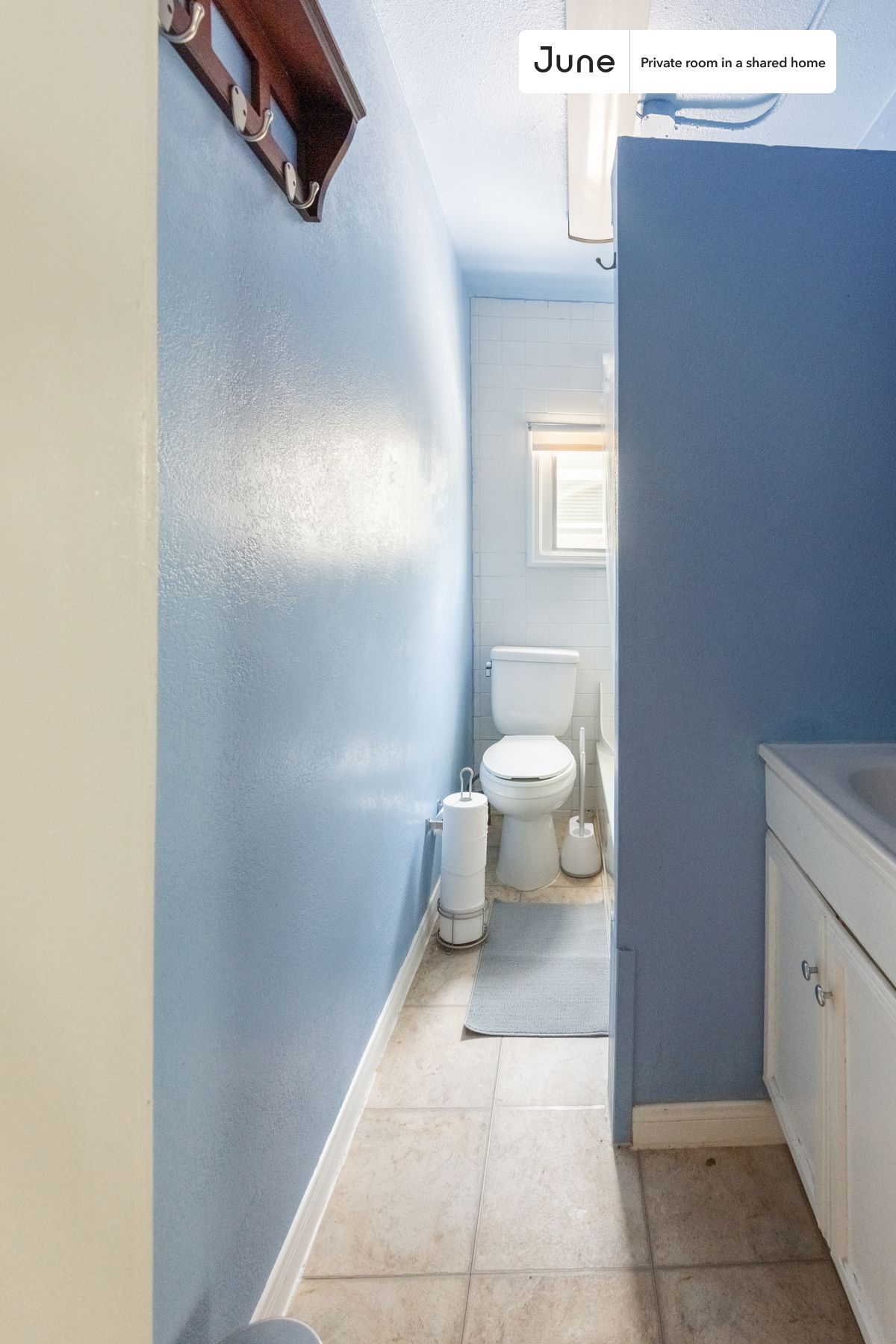 Building Photo - Room in Shared 3 bed/2 bath home