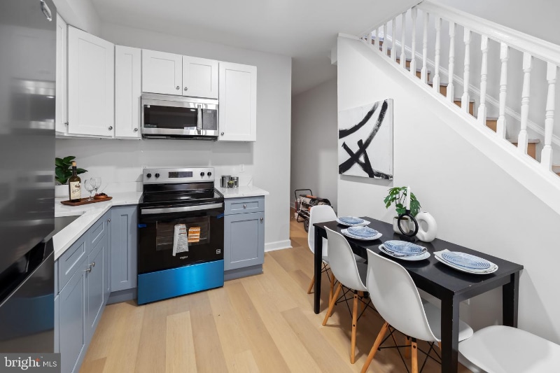 Building Photo - 431 Whitridge Ave