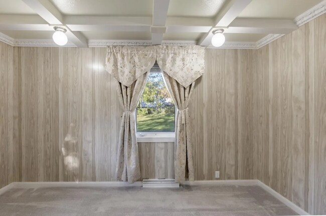 Building Photo - Beautiful 3-Bed 1.5-Bath House in Waterloo