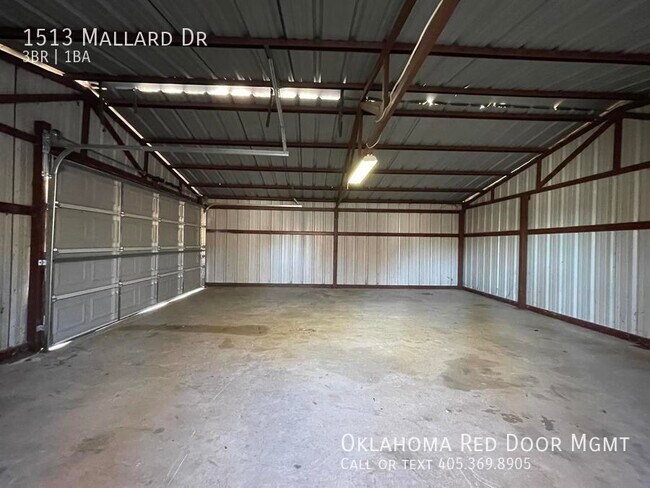 Building Photo - 1513 Mallard Dr