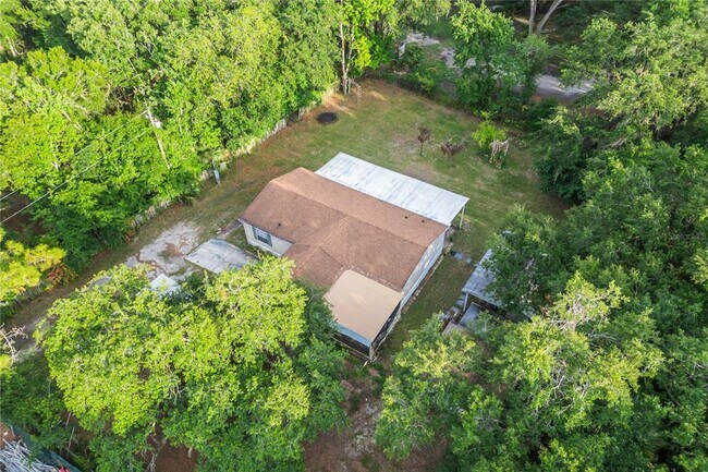 Building Photo - 18240 Lynbrook Rd