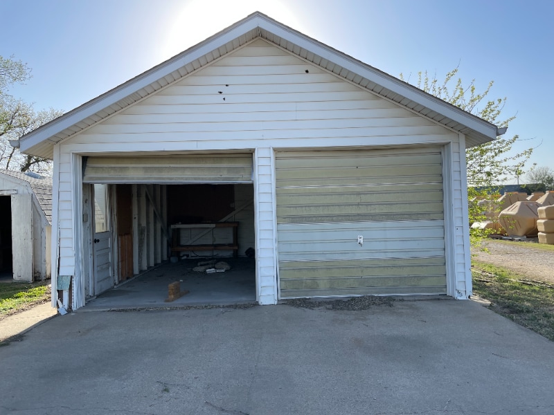 Building Photo - 1717 E North St