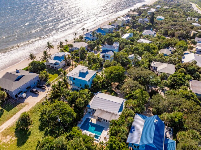 Building Photo - 1830 E Sandpiper Rd