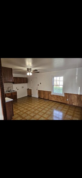 Building Photo - 21821 Orion Ave