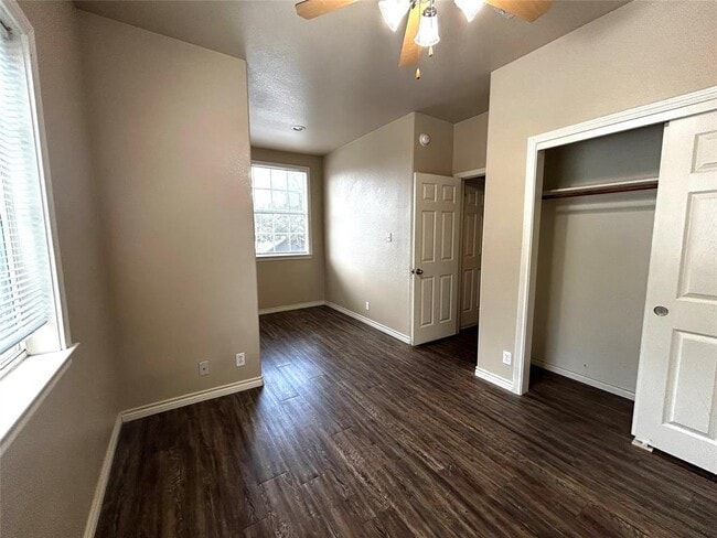 Building Photo - 408 Nelray Blvd