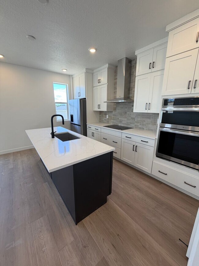 Building Photo - BRAND NEW HOME!!!